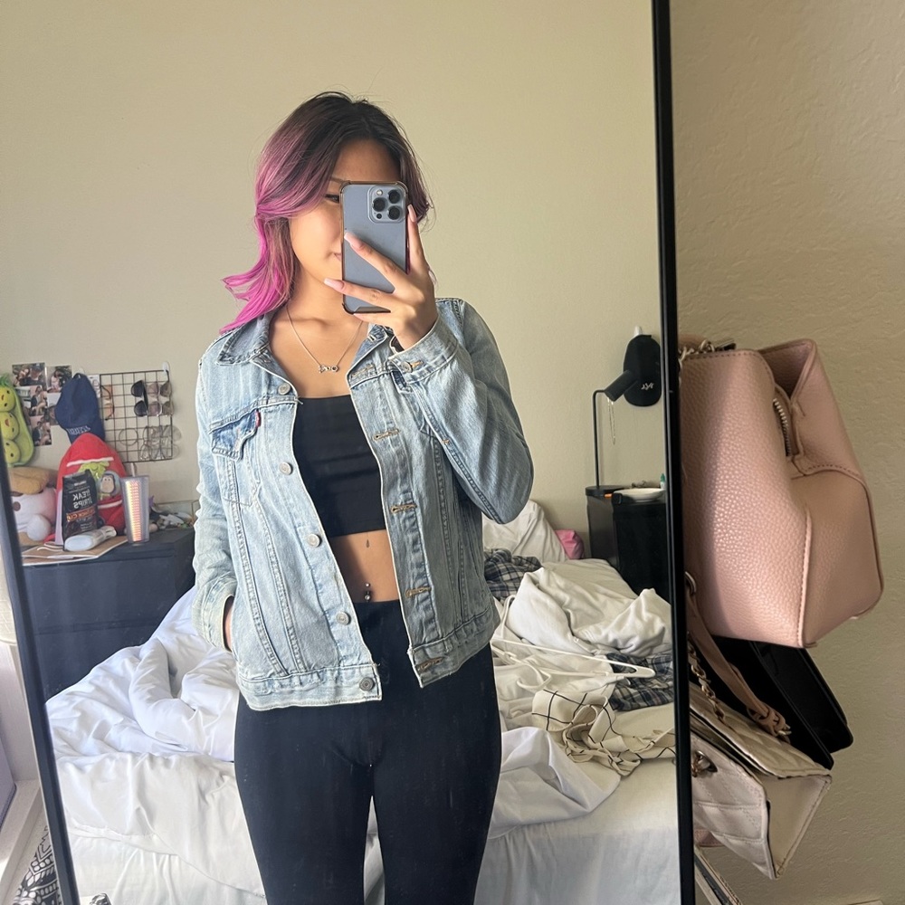 Levi denim jean jacket